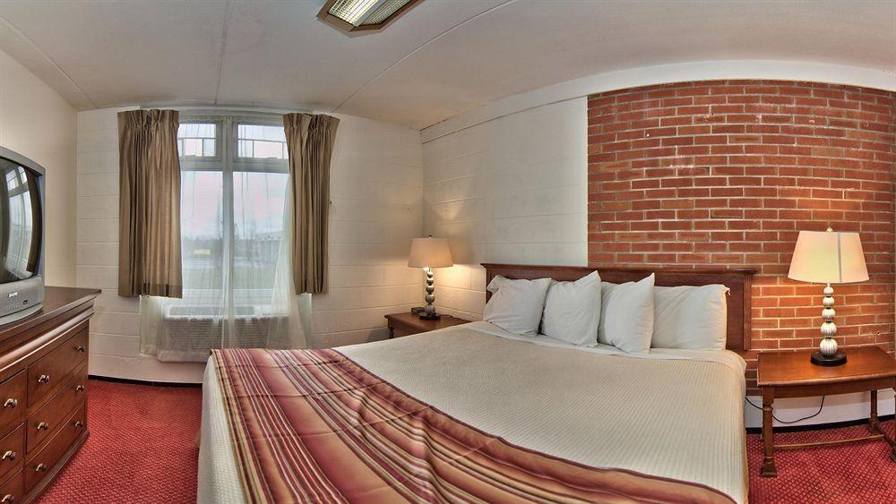 Hotel Travelodge By Wyndham Watertown