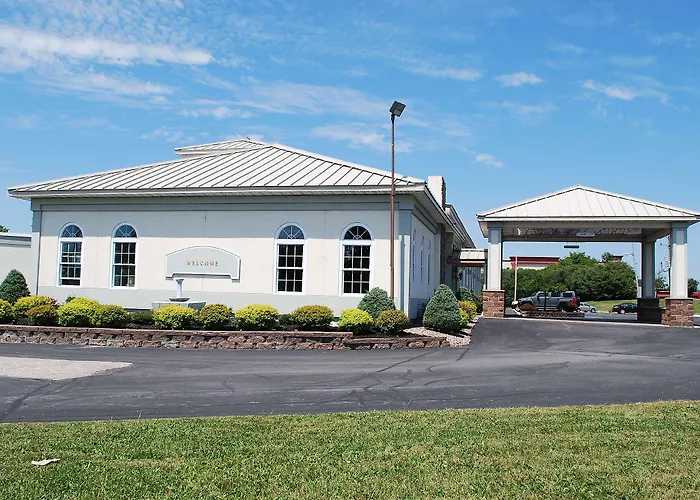 Travelodge By Wyndham Watertown