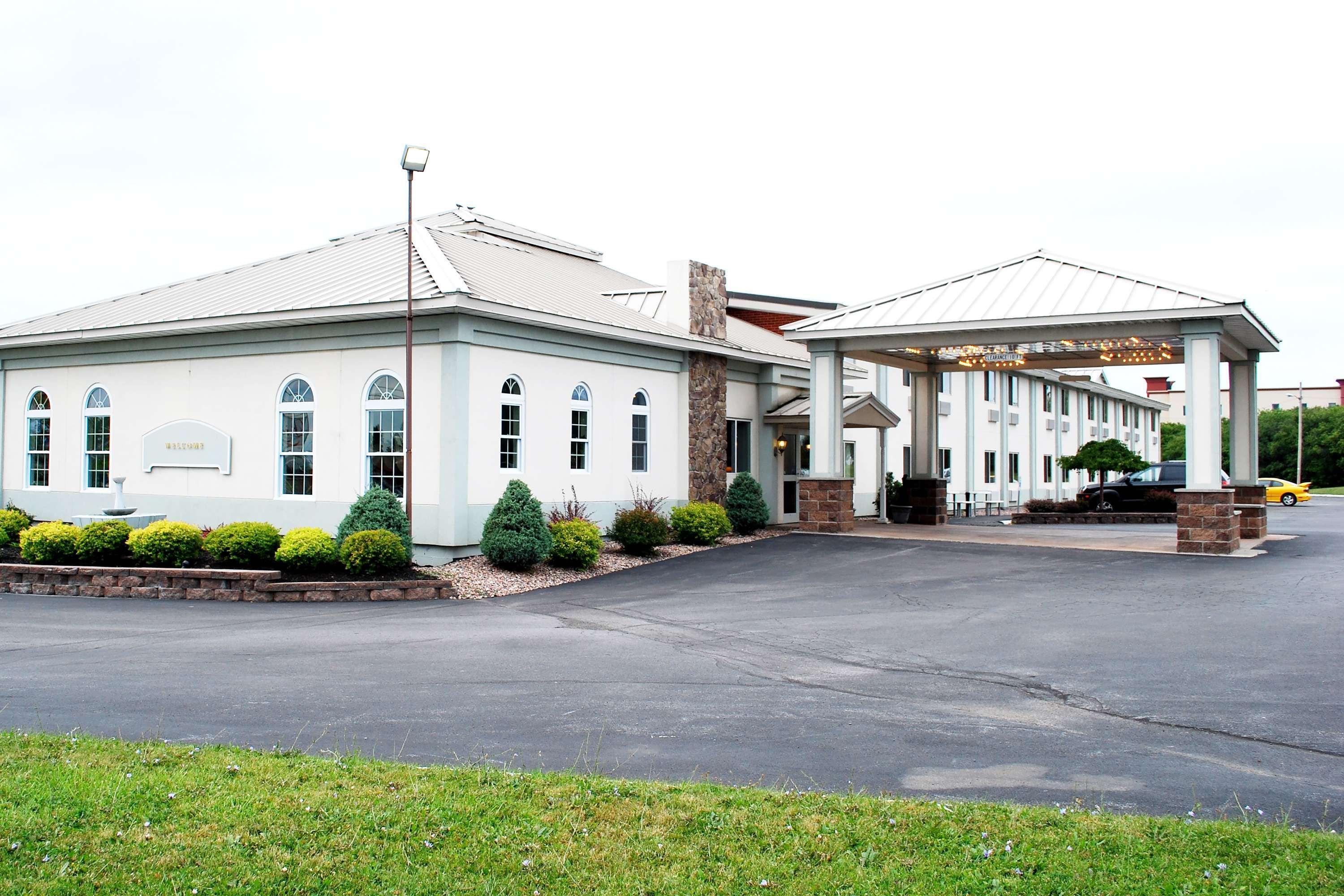 Travelodge By Wyndham Watertown