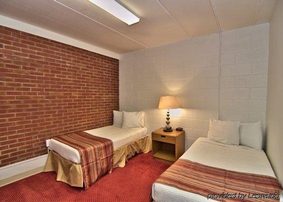 Travelodge By Wyndham Hotel 2*