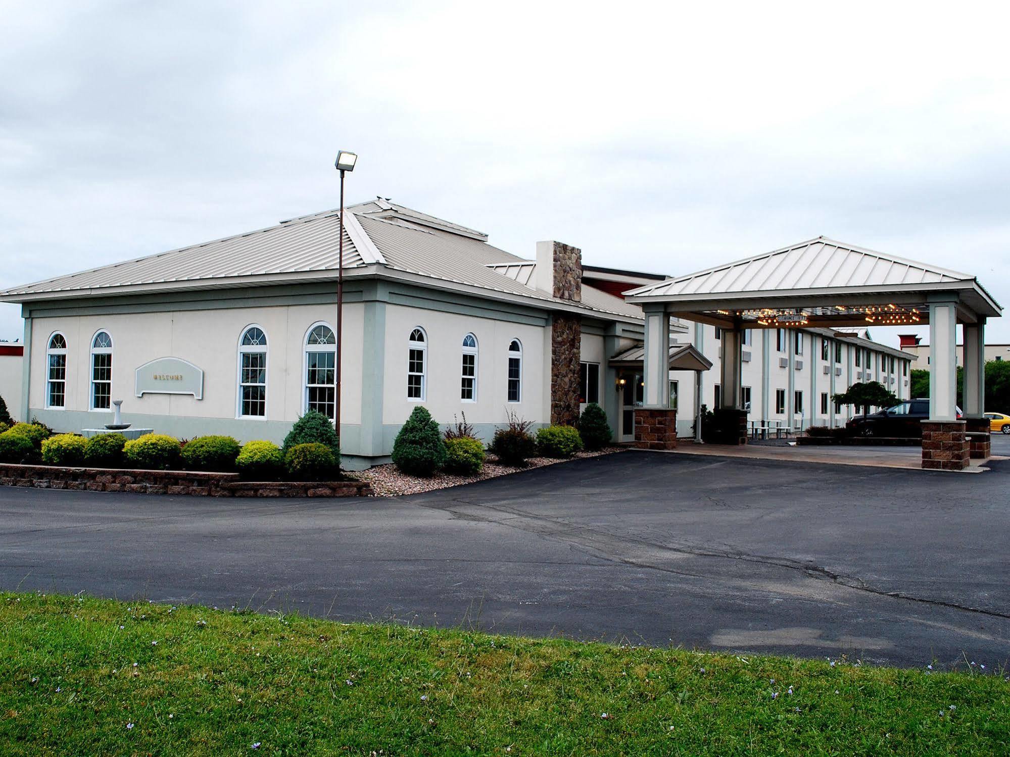 Travelodge By Wyndham 2* Watertown
